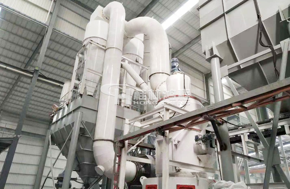 桂林鴻程600碳酸鈣粉碎機,碳酸鈣磨粉加工機械